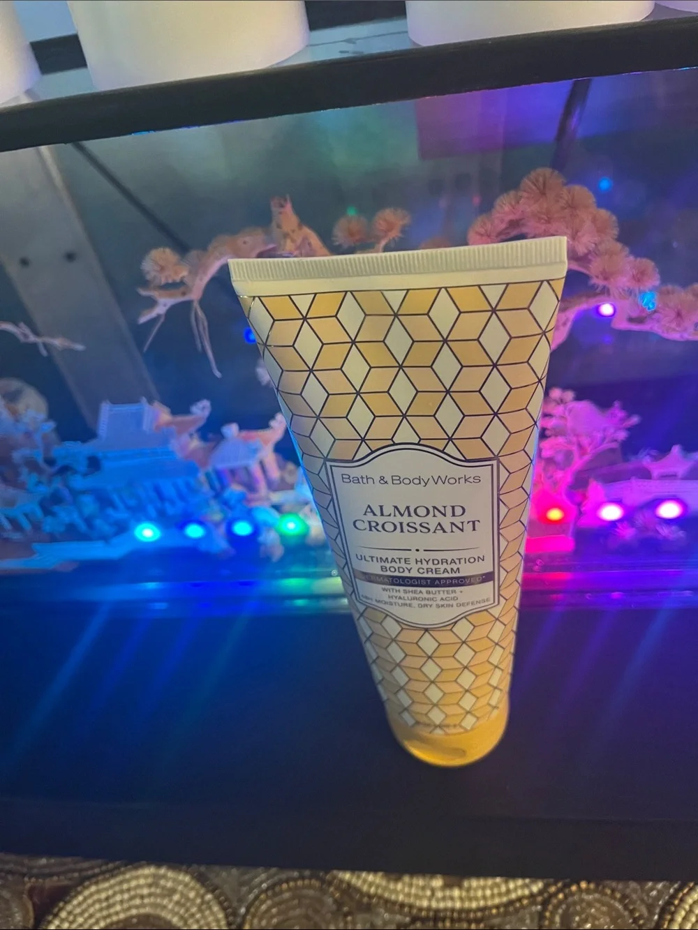 Bath & Body Works Almond Croissant Body Cream - Yellow